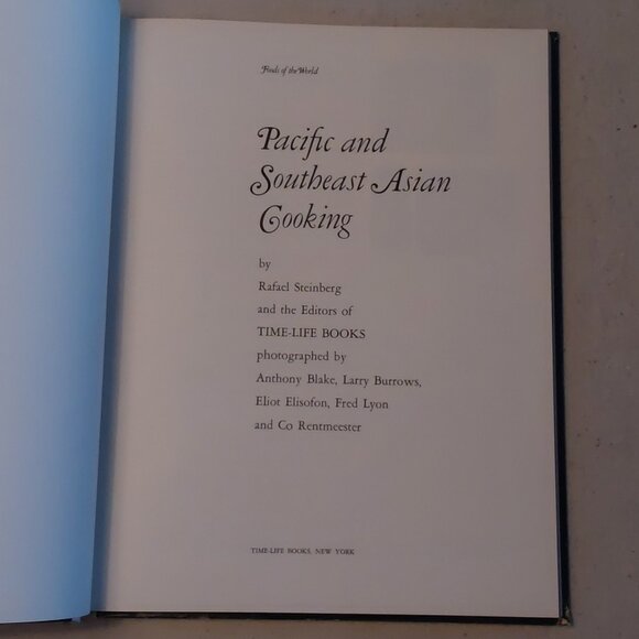 Vintage Time Life Pacific and Southeast Asian Cooking cook book - Picture 2 of 2